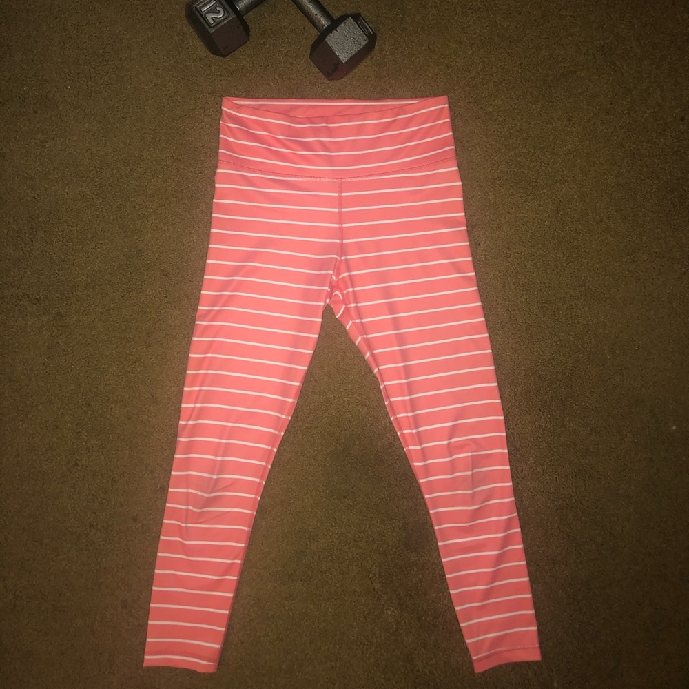 Kiava Striped Capri Legging! 💪🏼